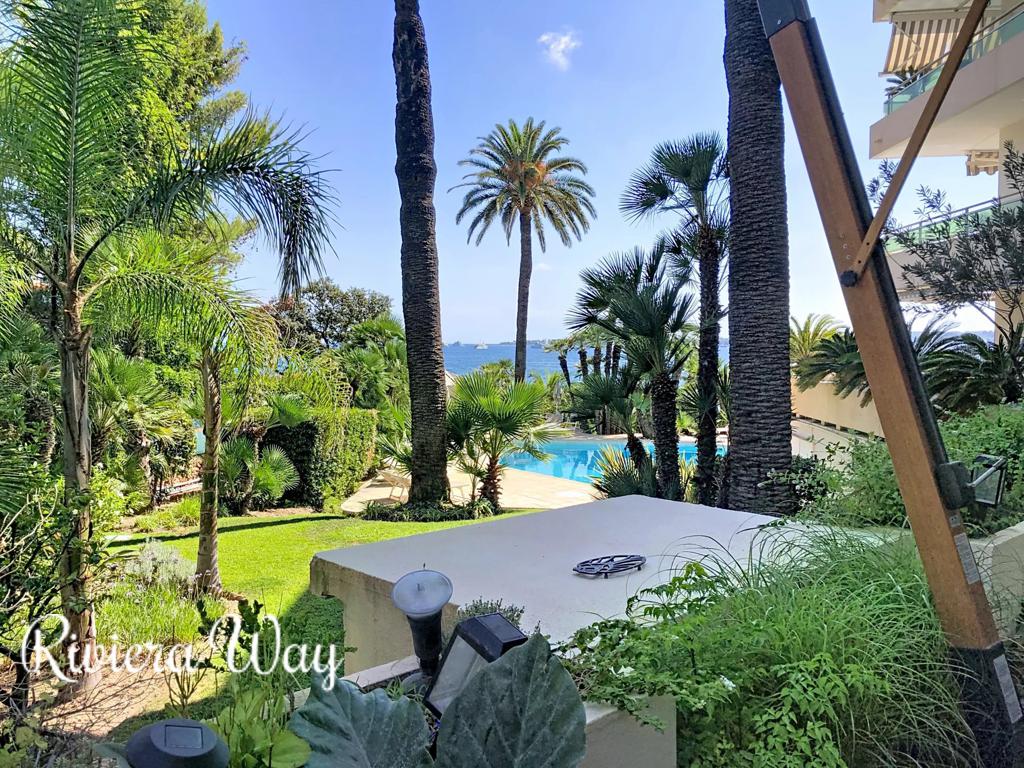 3 room apartment in Cannes, photo #3, listing #107033304
