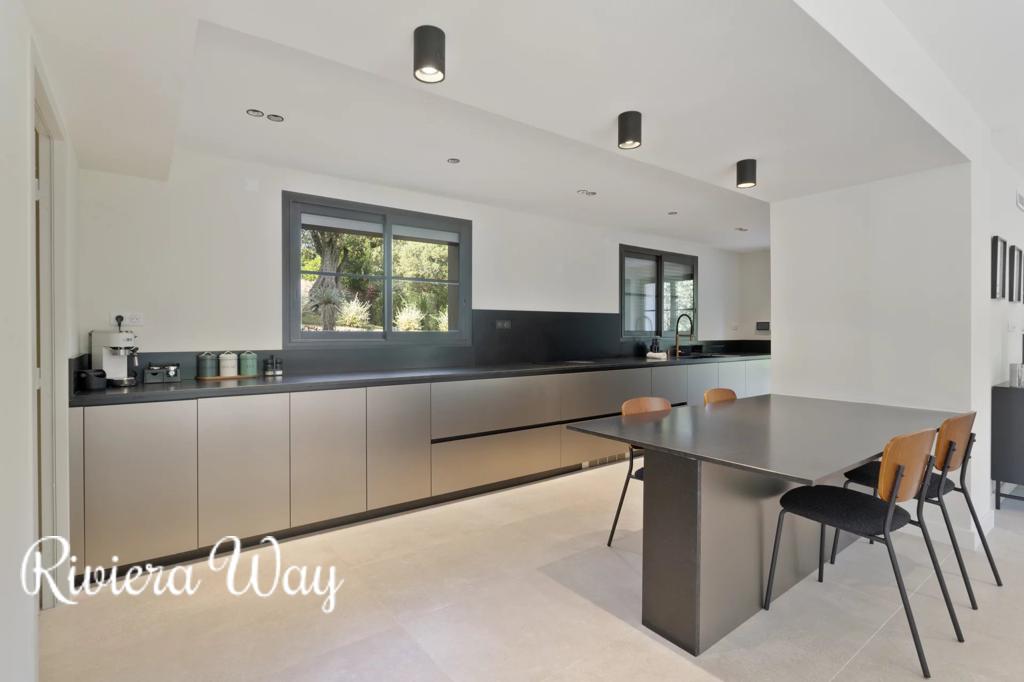 8 room villa in Mougins, photo #7, listing #102676350