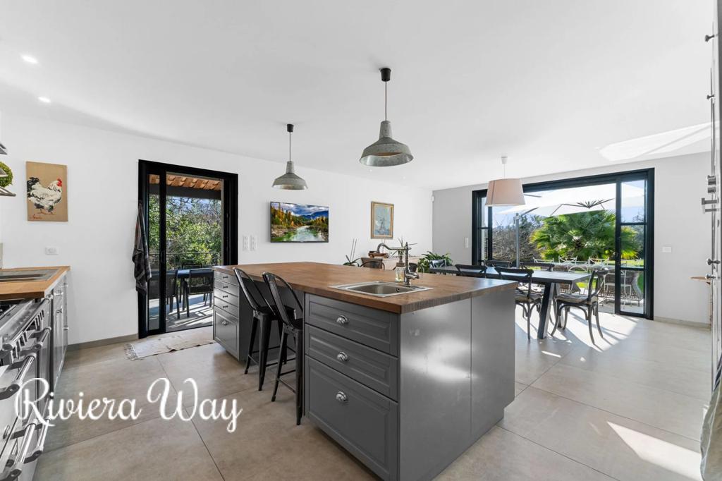 7 room villa in Chateauneuf-Grasse, photo #5, listing #105241164
