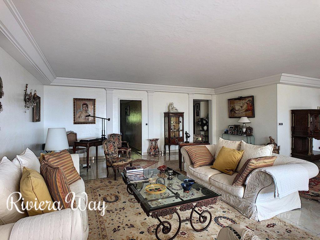 5 room penthouse in Californie - Pezou, photo #2, listing #78826104