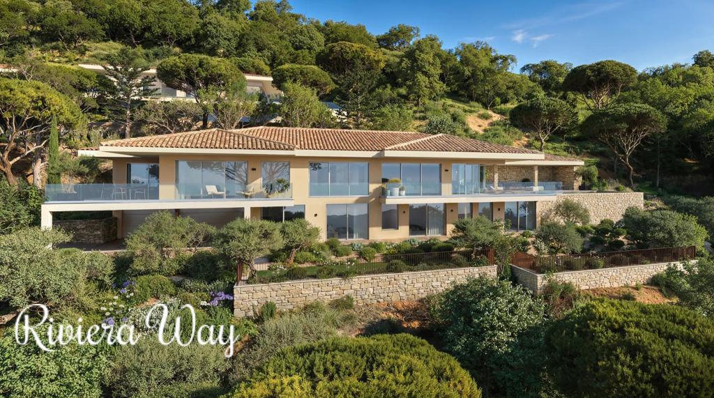 6 room villa in Grimaud, photo #1, listing #106360968