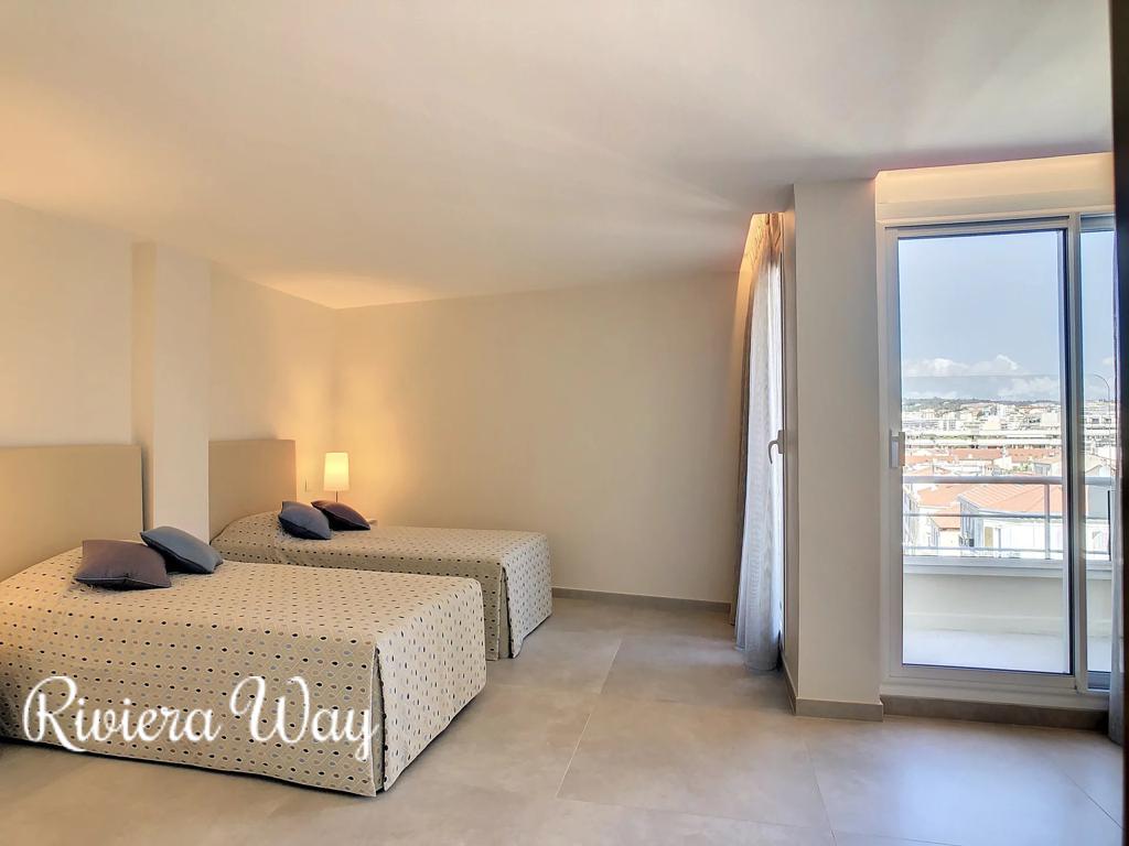 3 room apartment in Boulevard de la Croisette, photo #10, listing #103842312