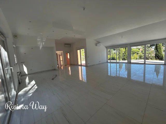 5 room villa in Mougins, photo #3, listing #103467378
