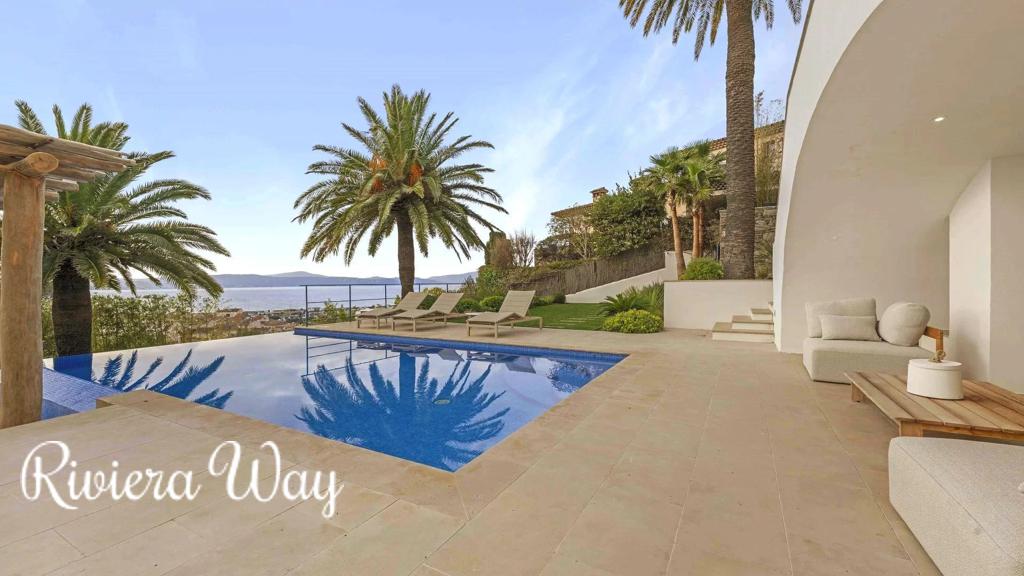7 room villa in Sainte-Maxime, photo #4, listing #106575084