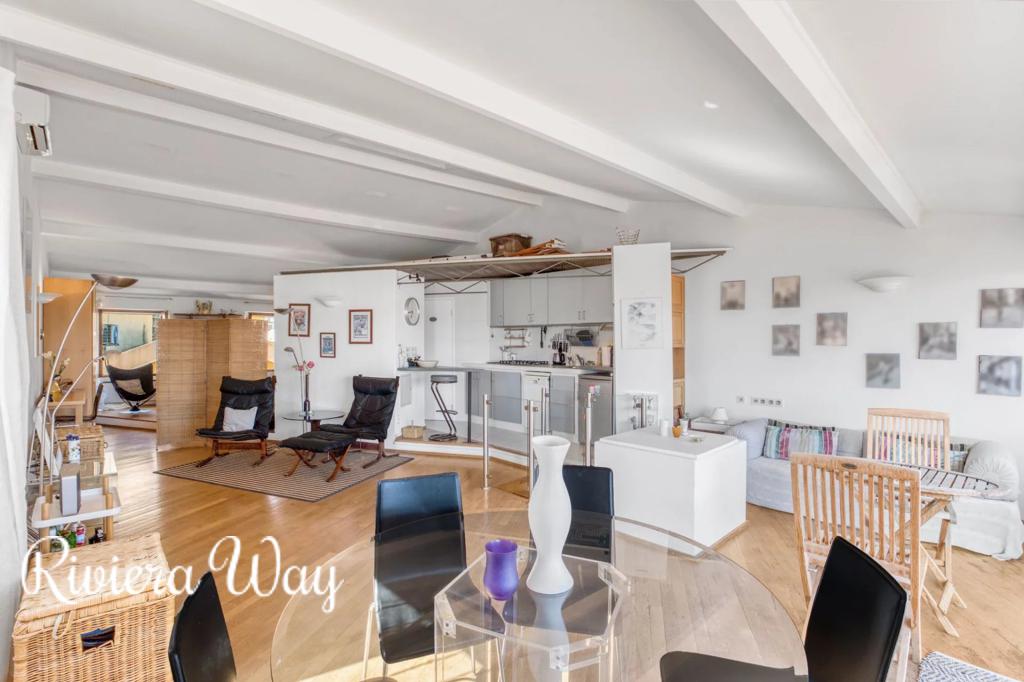 2 room loft in Villefranche-sur-Mer, photo #2, listing #103836936