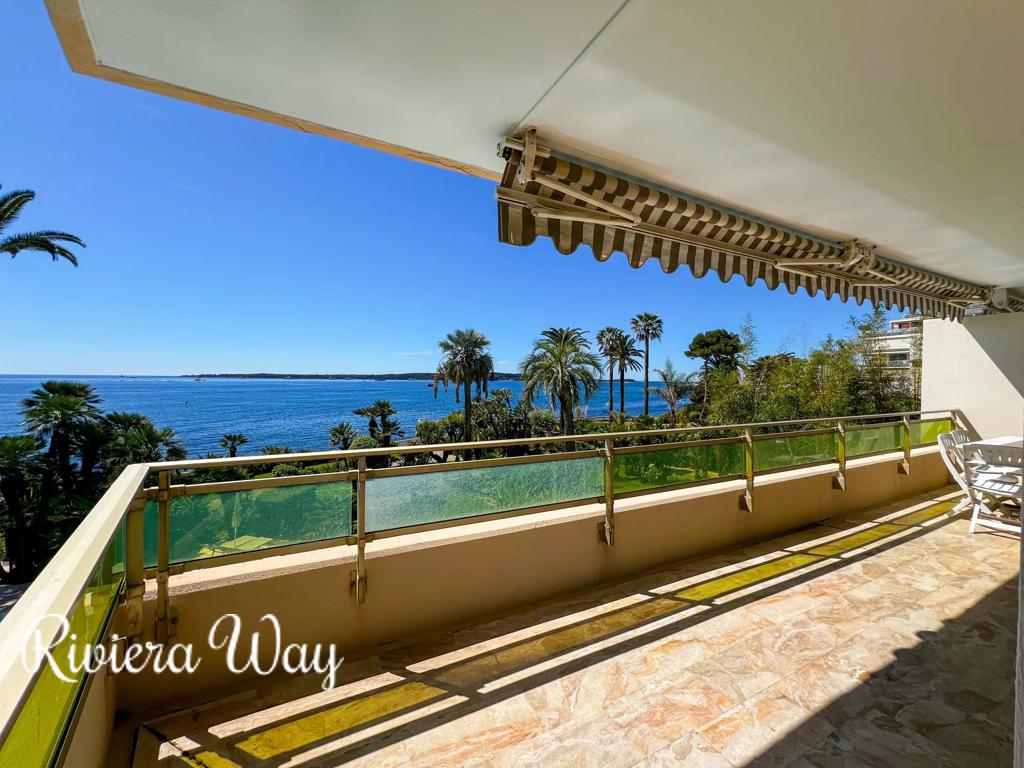 3 room apartment in Port Palm Beach, photo #2, listing #103135200