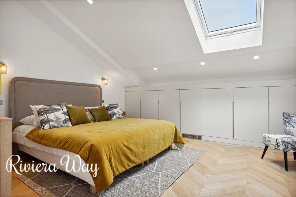 5 room apartment in Cannes, photo #6, listing #95351844