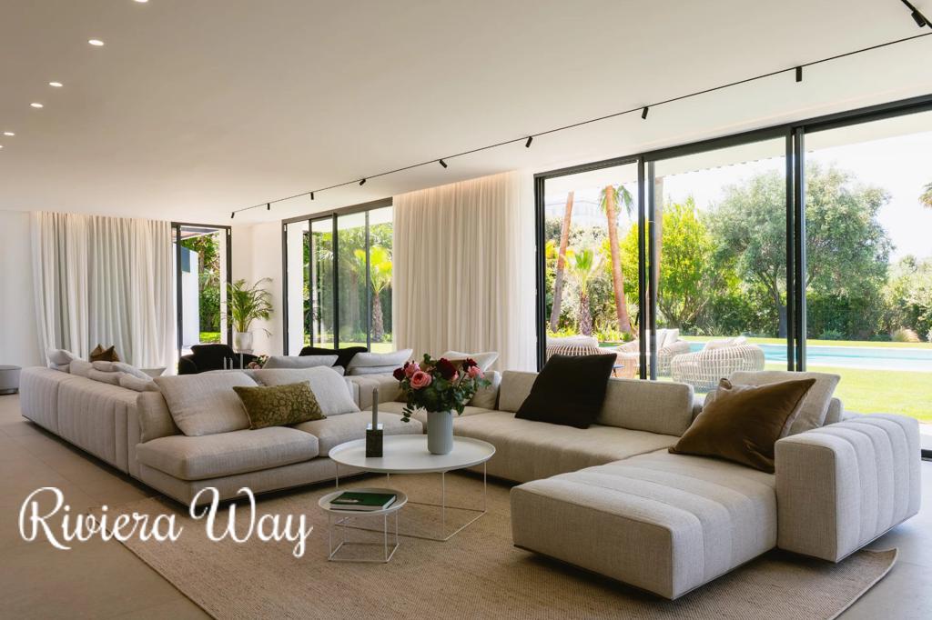 9 room villa in Cap d'Antibes, photo #8, listing #106466010