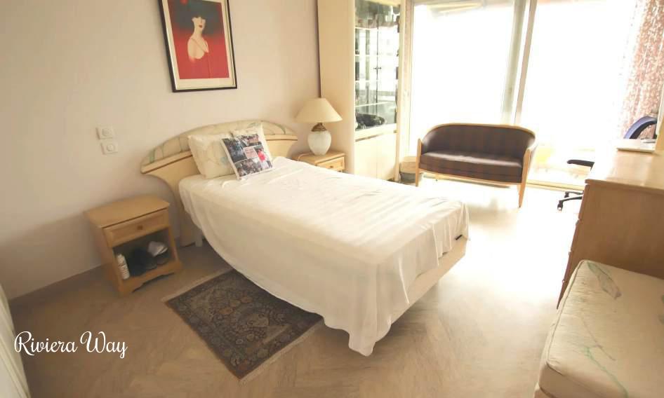 3 room apartment in Juan-les-Pins, 93 m², photo #7, listing #103961844