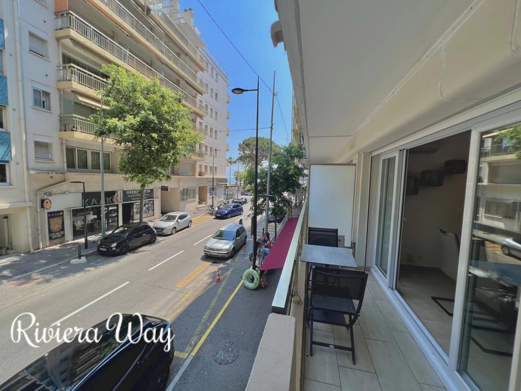 3 room apartment in Antibes, photo #5, listing #106412544