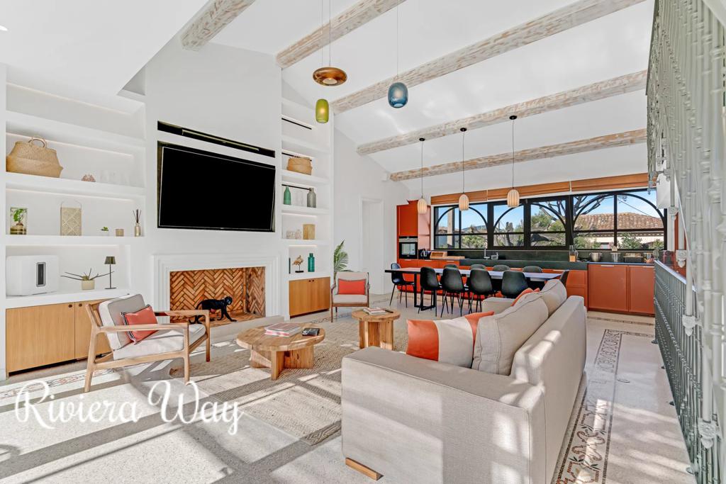 8 room villa in Saint-Tropez, photo #5, listing #105622146