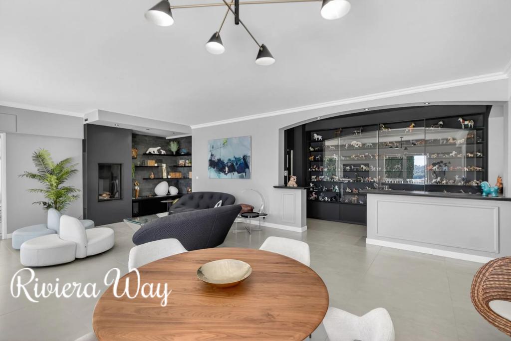 4 room villa in La Colle-sur-Loup, photo #8, listing #106336188