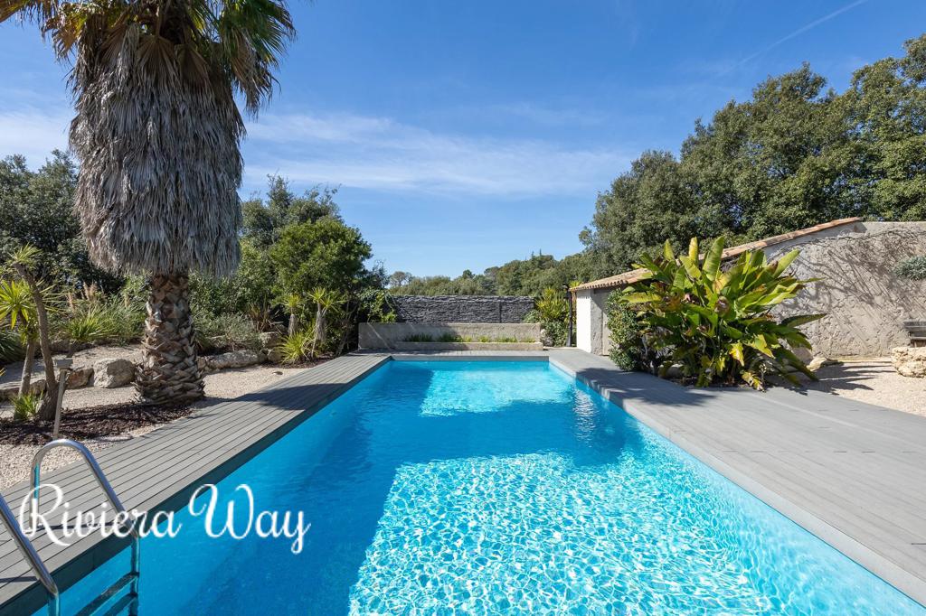 8 room villa in Biot, photo #2, listing #106093302
