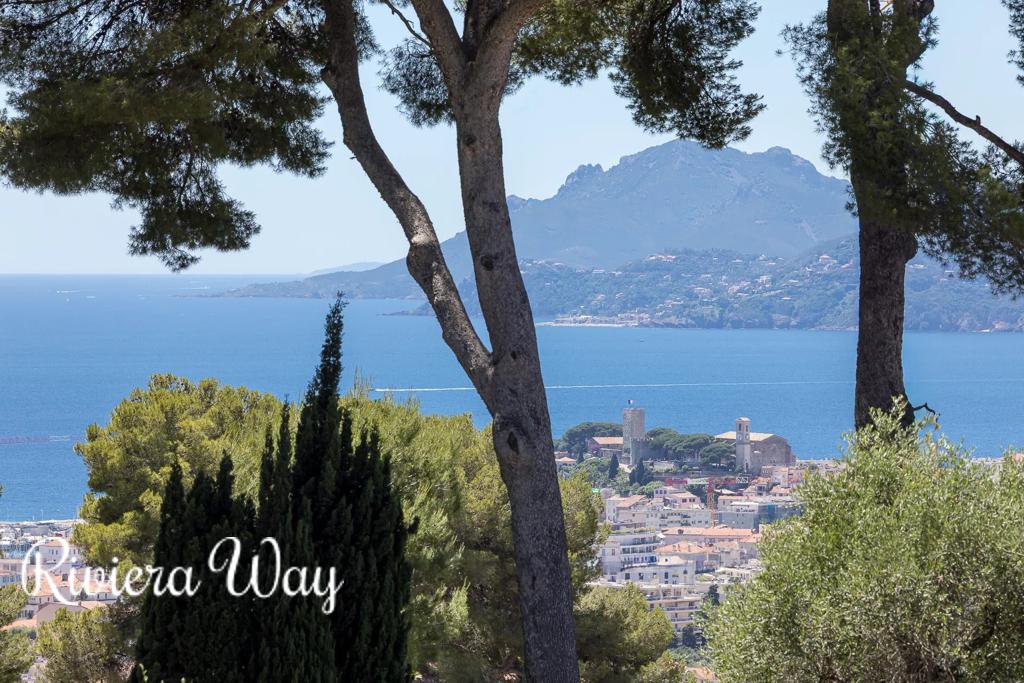 Villa in Cannes, 589 m², photo #3, listing #106527330