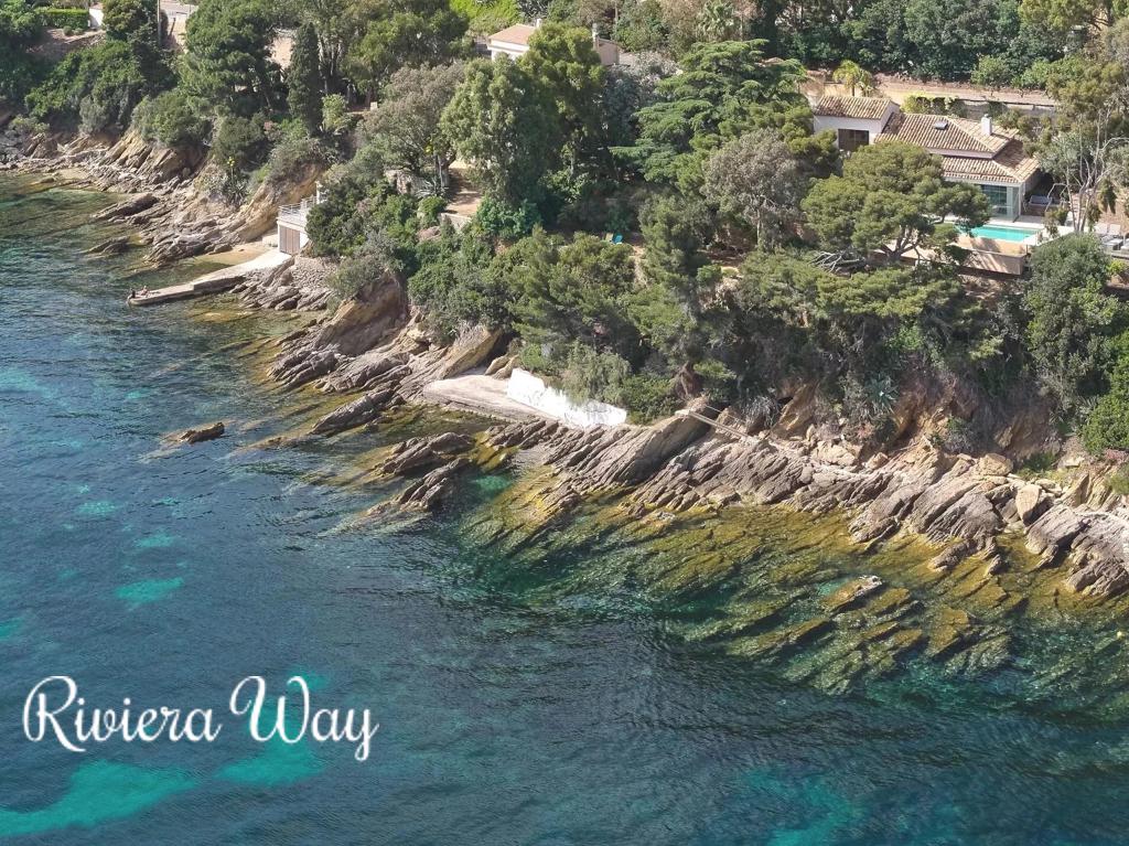 7 room villa in Le Lavandou, photo #7, listing #103109706
