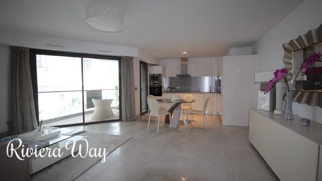 3 room apartment in Cannes, photo #3, listing #78823332