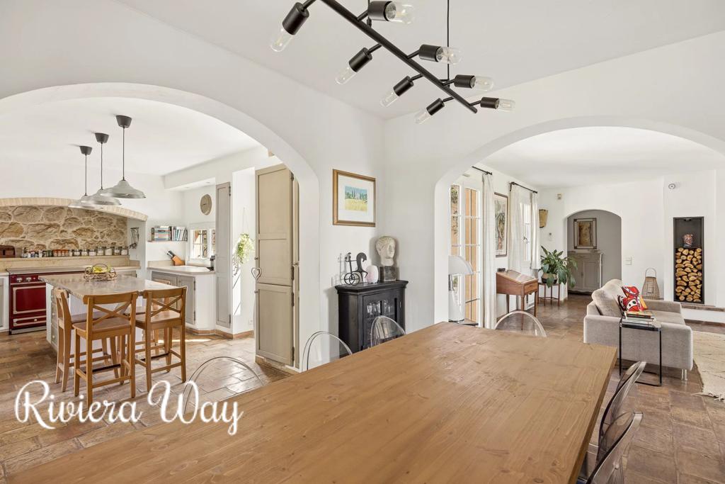 6 room villa in Saint-Paul-de-Vence, photo #5, listing #106001364