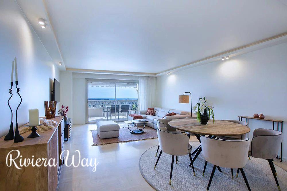 4 room apartment in Californie - Pezou, photo #2, listing #104203932