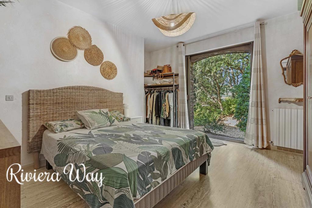 11 room villa in Hyères, photo #6, listing #104190450