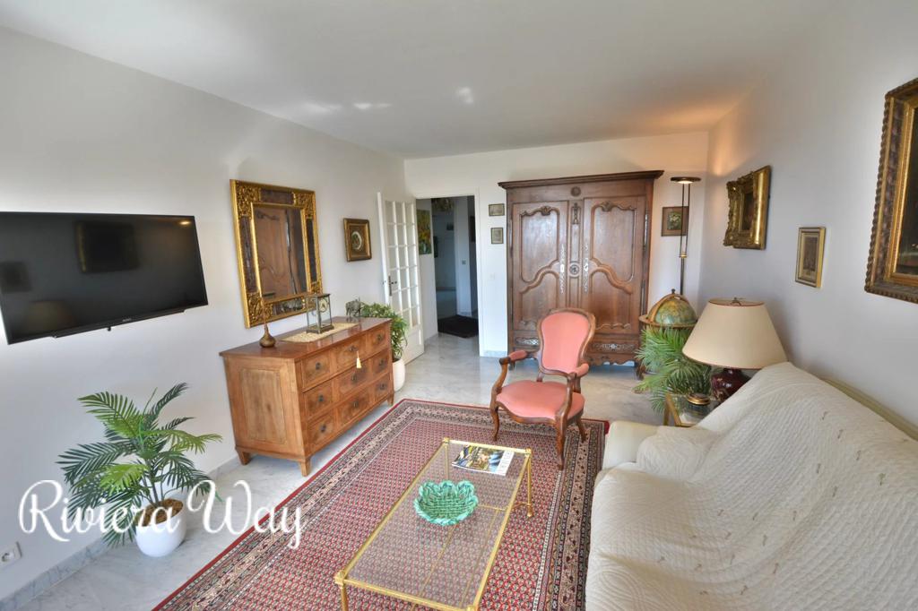 3 room apartment in Antibes, photo #8, listing #99240078