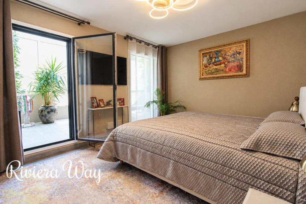 4 room apartment in Èze, photo #10, listing #107216634