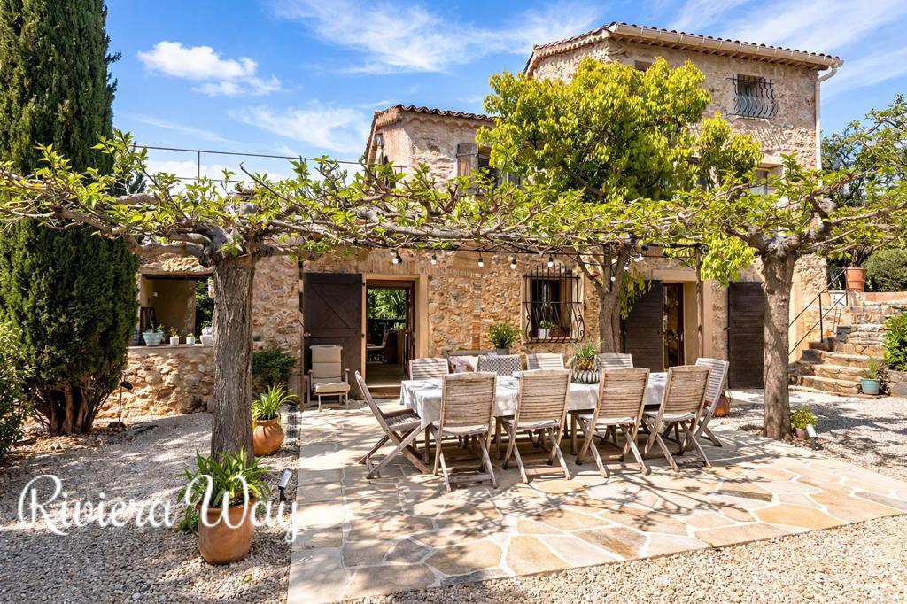 6 room villa in Le Rouret, photo #4, listing #105666540