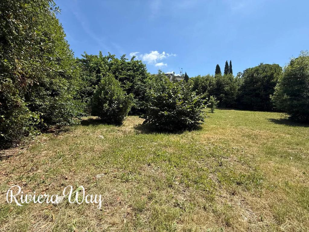 Development land in Cannes, photo #3, listing #106488900