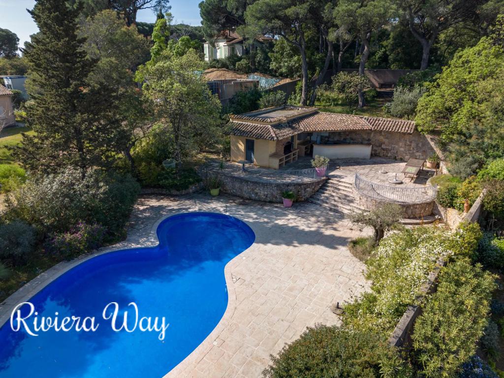 8 room villa in Sainte-Maxime, photo #5, listing #104481342