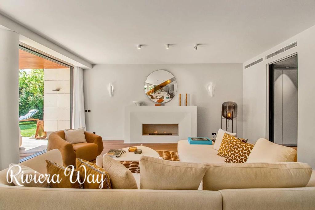 6 room villa in Villefranche-sur-Mer, photo #6, listing #107177280