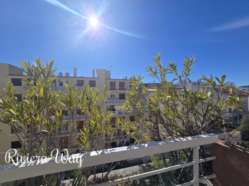 3 room apartment in Juan-les-Pins, photo #9, listing #105680400