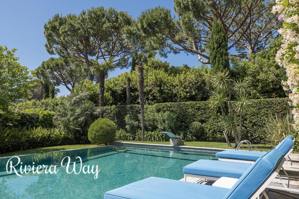 6 room villa in Cap d'Antibes, photo #8, listing #106452402