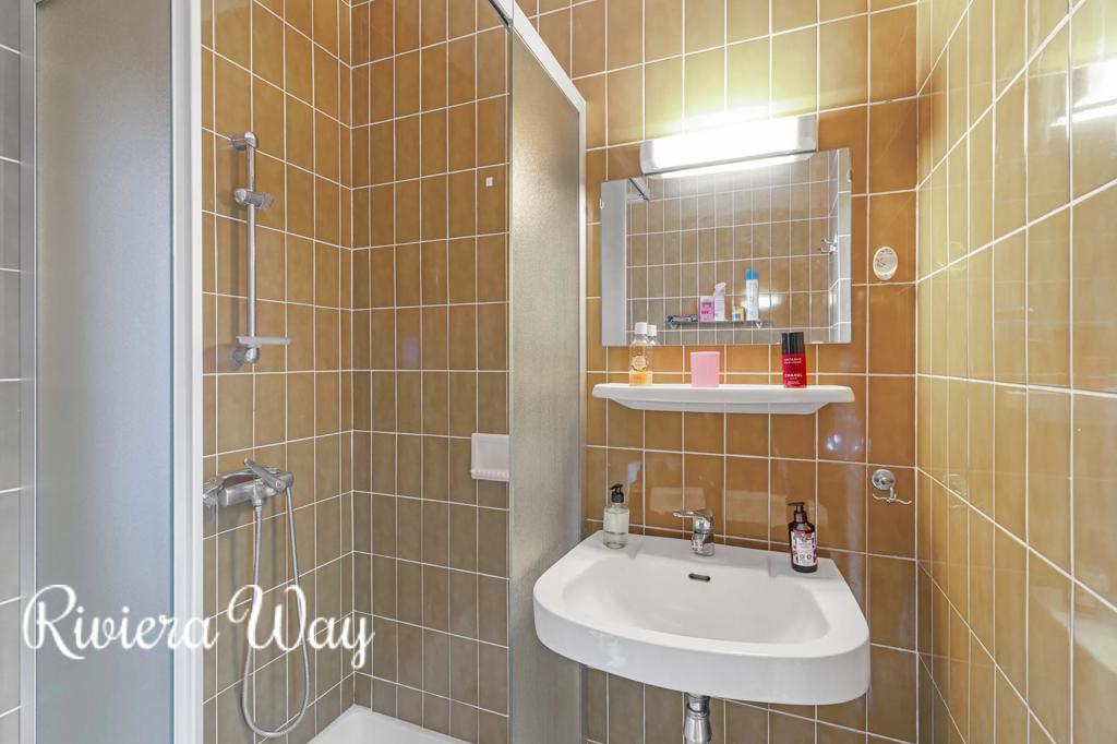 Villa in Le Lavandou, photo #10, listing #104398854