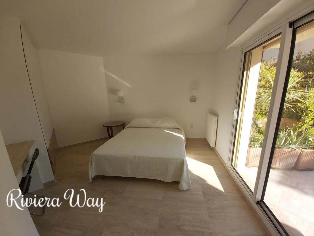 2 room apartment in Port Palm Beach, photo #4, listing #106038450