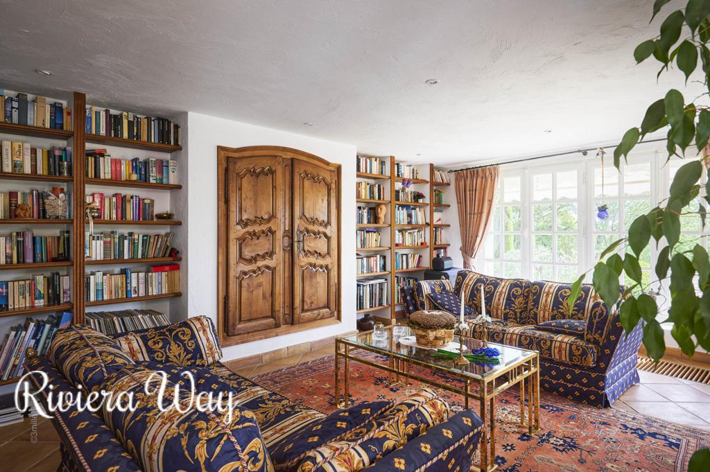6 room villa in Mougins, photo #10, listing #88628148