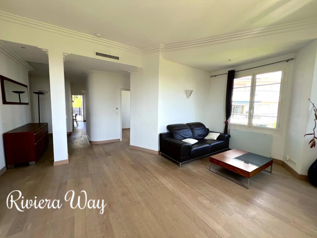 4 room apartment in Antibes, photo #4, listing #99918252
