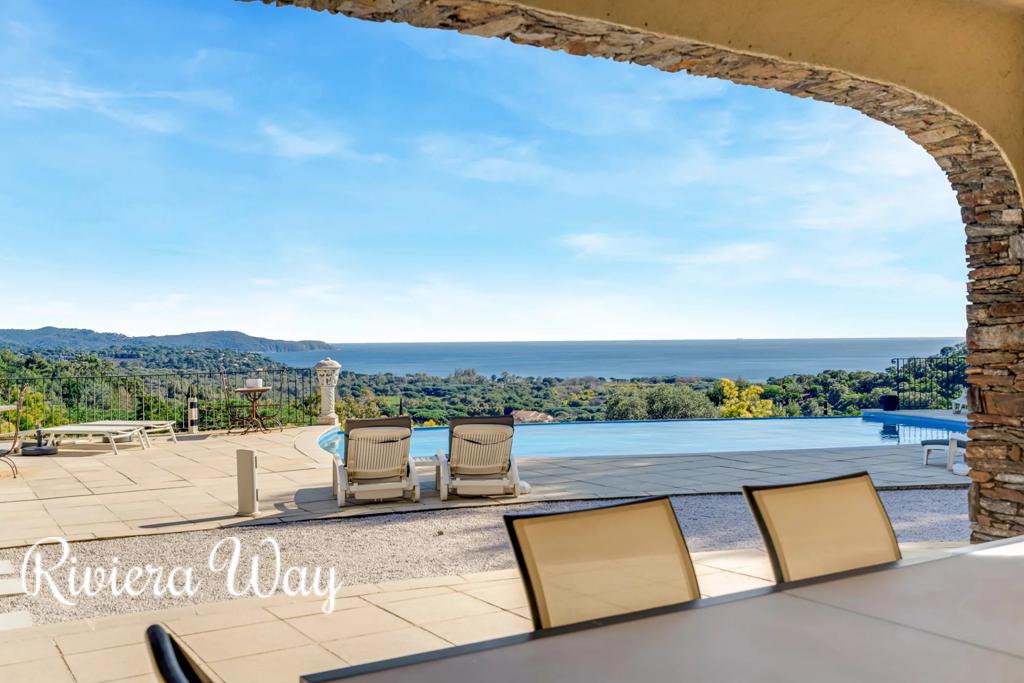 Villa in Cavalaire-sur-Mer, photo #5, listing #105900522