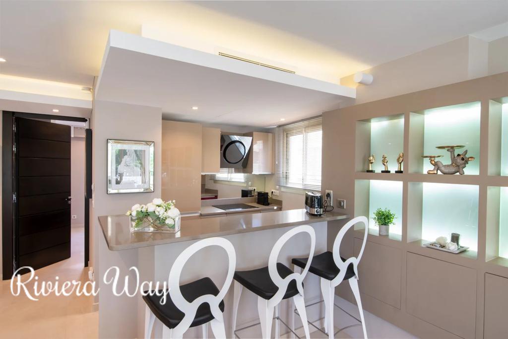 3 room apartment in Cannes, photo #6, listing #106918896
