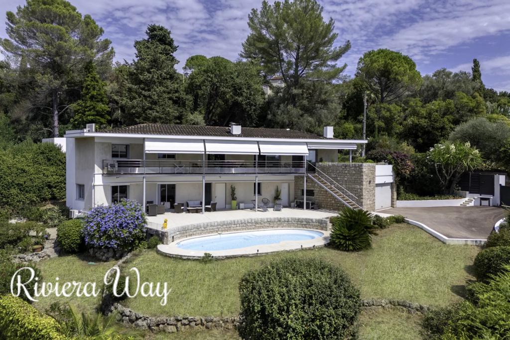 5 room villa in Mougins, photo #2, listing #103975158