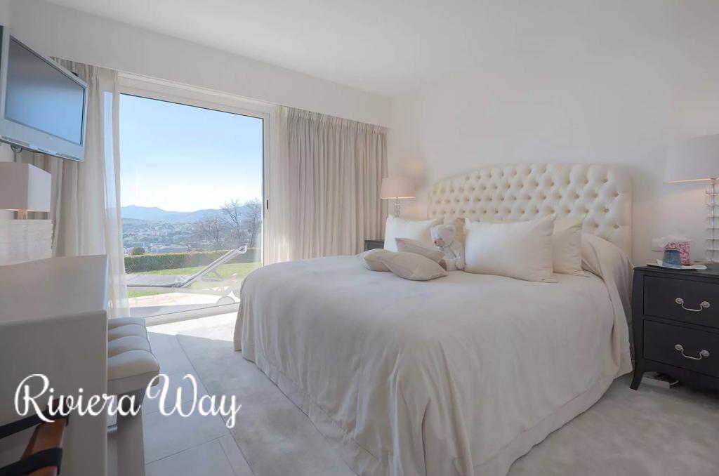 7 room villa in Le Cannet, photo #4, listing #86302482