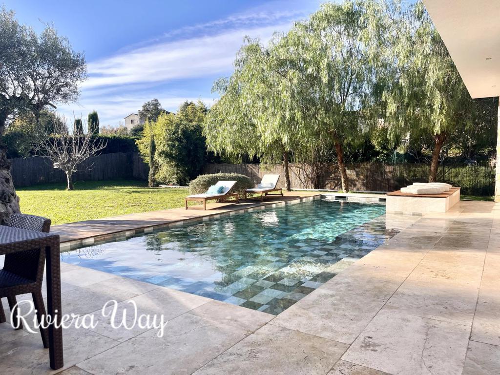 5 room villa in Biot, photo #4, listing #103248600