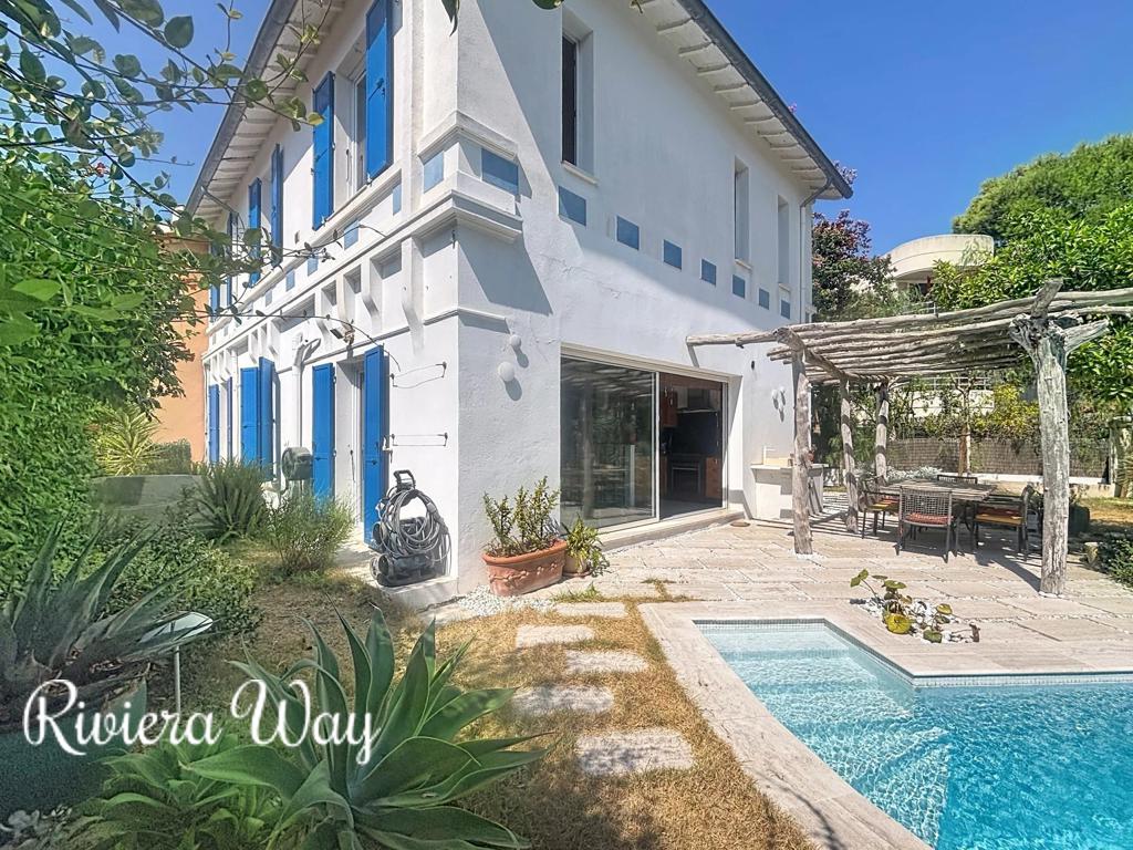 5 room villa in Cap d'Antibes, photo #6, listing #106761858