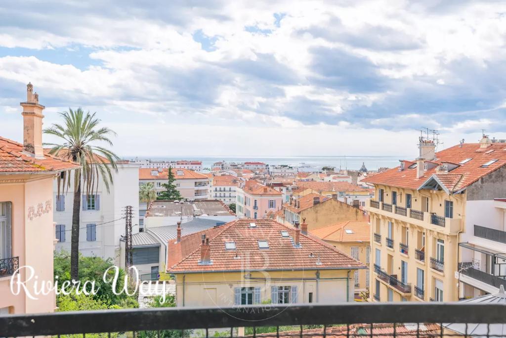 4 room apartment in Cannes, photo #2, listing #100698822