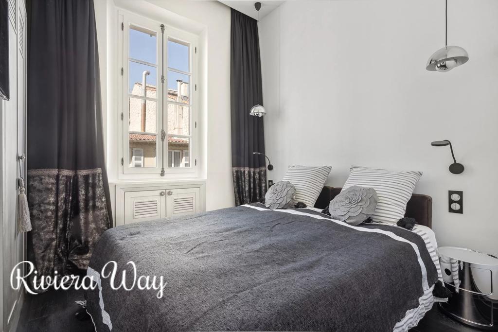 4 room apartment in Boulevard de la Croisette, photo #5, listing #78780912