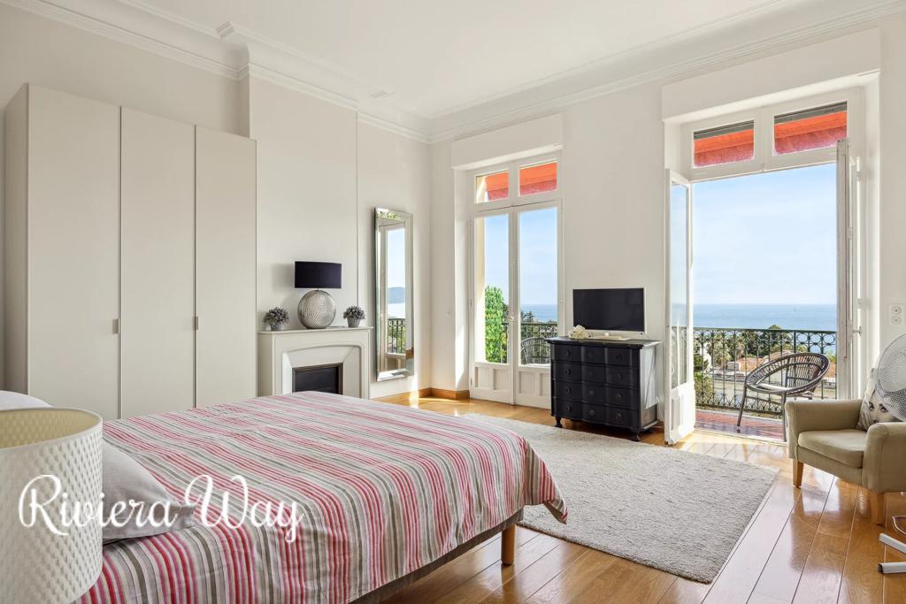 3 room apartment in Cannes, photo #2, listing #103787880