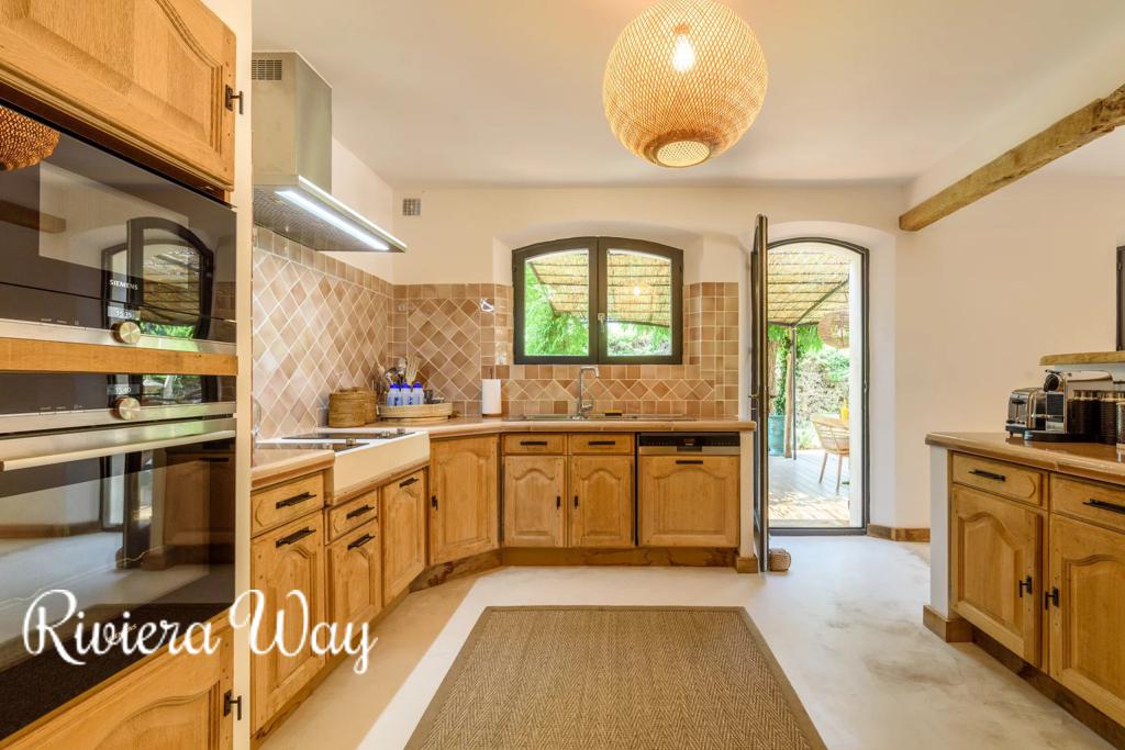 6 room villa in Grimaud, photo #10, listing #104480292
