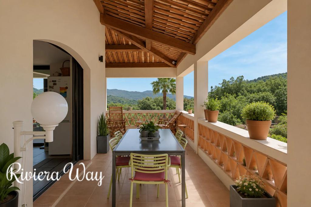 6 room villa in Le Plan-de-la-Tour, photo #7, listing #106565088