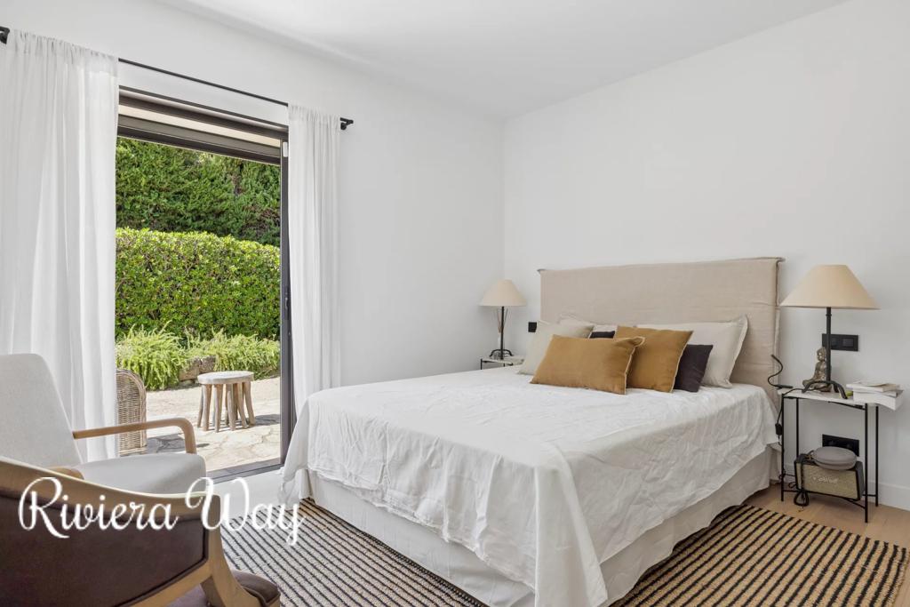 6 room villa in Mougins, photo #9, listing #107064594