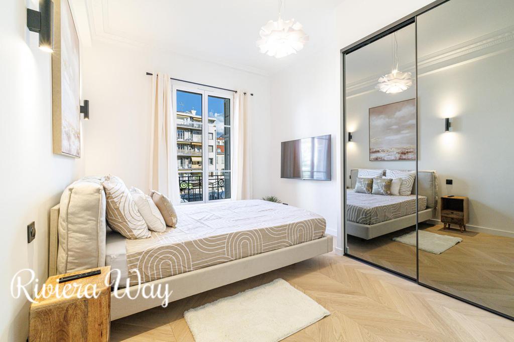 4 room apartment in Le Carré d'Or, 120 m², photo #7, listing #106035678