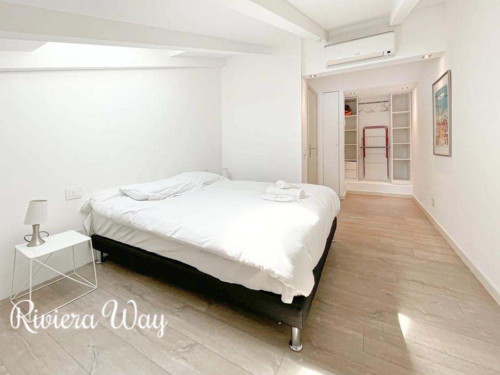 2 room apartment in Cannes, photo #8, listing #106247946