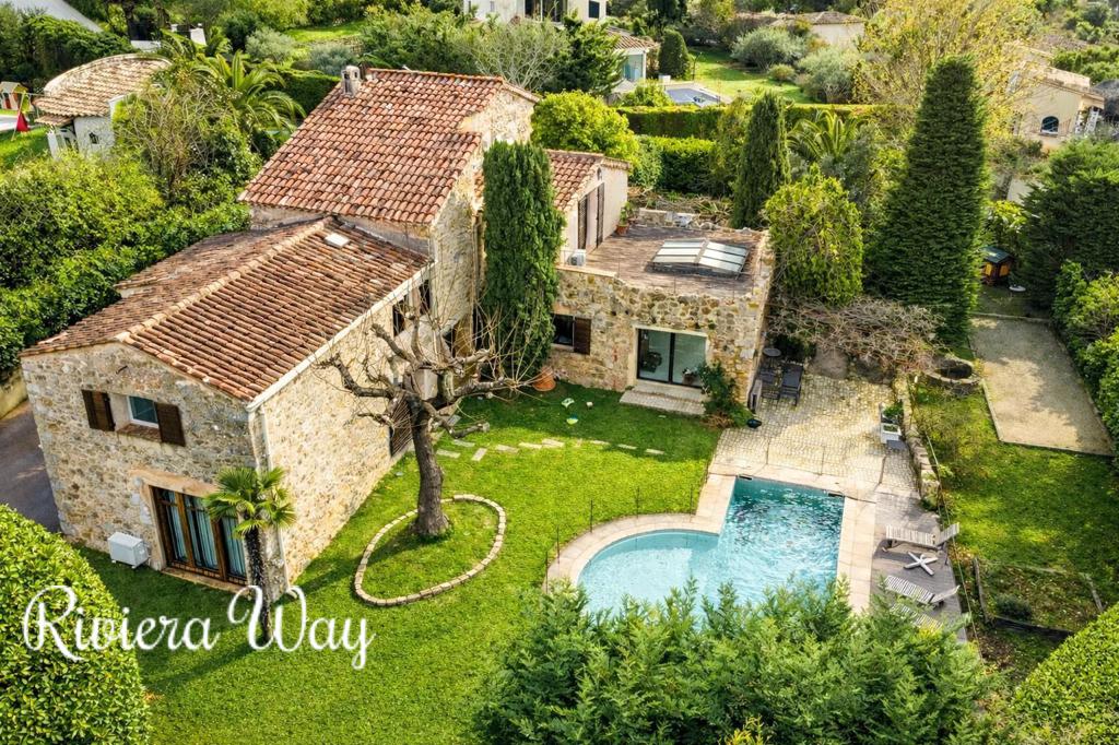6 room villa in Le Rouret, photo #1, listing #105666540